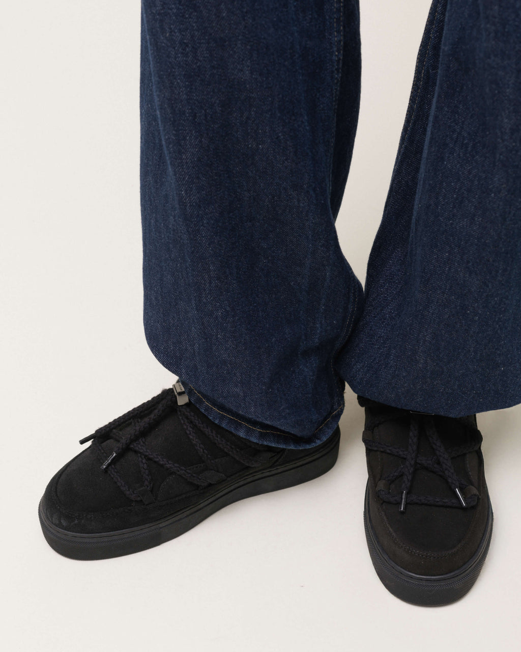 Sneakers basse Inuikii Classic Low in pelle con interno in lana, colore Nero, immagine 2 di 8