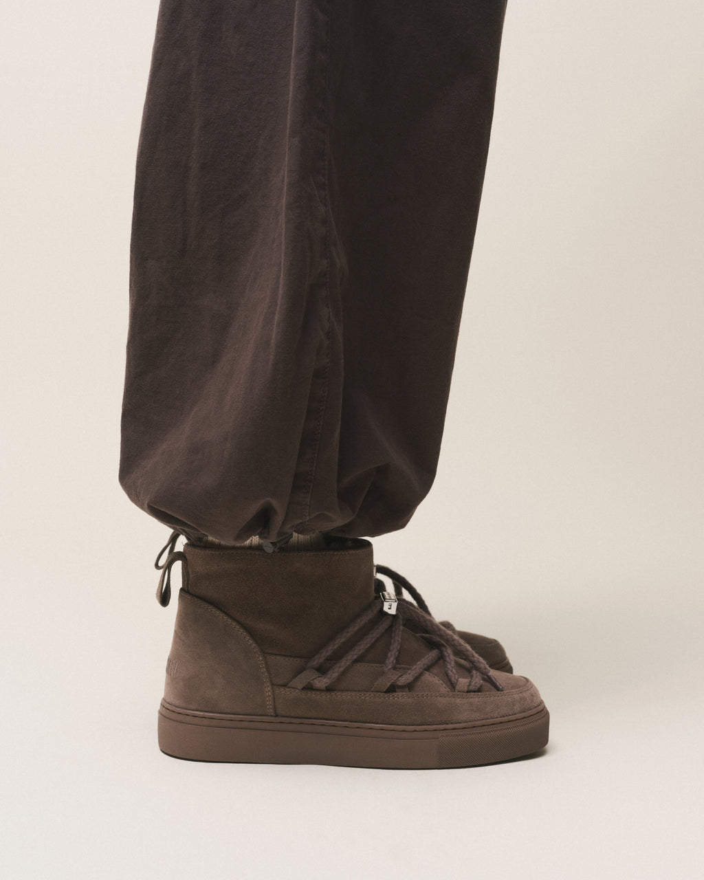 Sneakers basse Inuikii Classic Low in pelle con interno in lana, colore Tortora, immagine 5 di 5