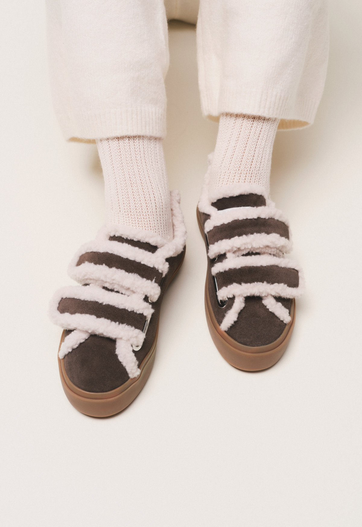 Sneakers con strappo Inuikii Shearling Low Velcro, colore Marrone scuro, immagine 6 di 6