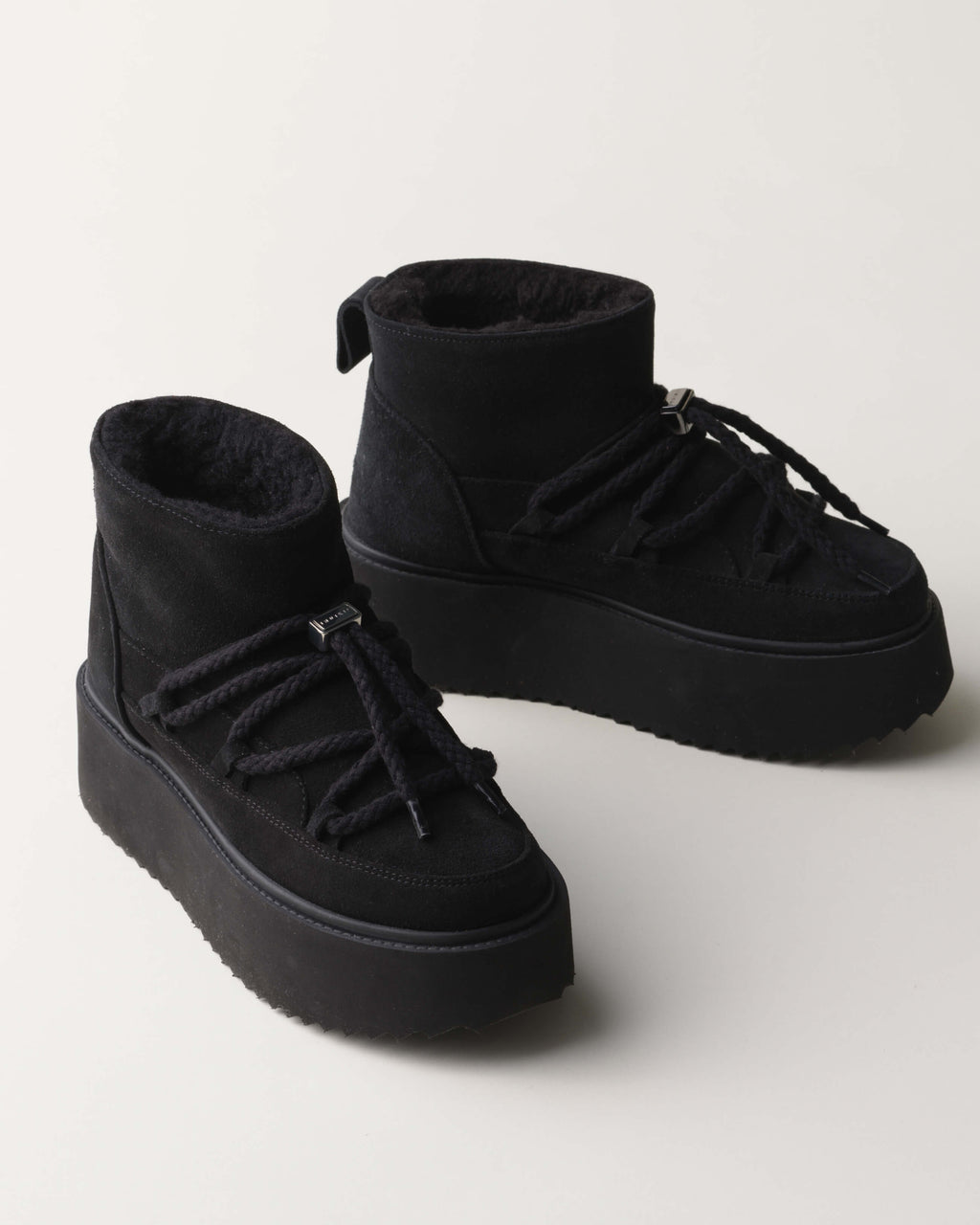 Sneakers con plateau Inuikii Classic Low Platform in pelle e lana, colore Nero, immagine 4 di 8
