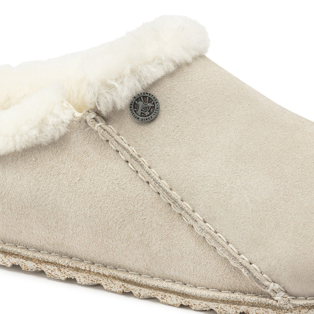 Pantofola in pelle scamosciata Birkenstock Zermatt Premium Shearling, colore Bianco antico, dettaglio