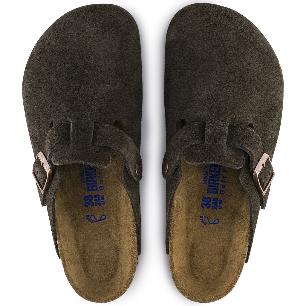 Zoccolo Birkenstock Boston Soft Footbed in pelle scamosciata, colore Moka, vista dall'alto