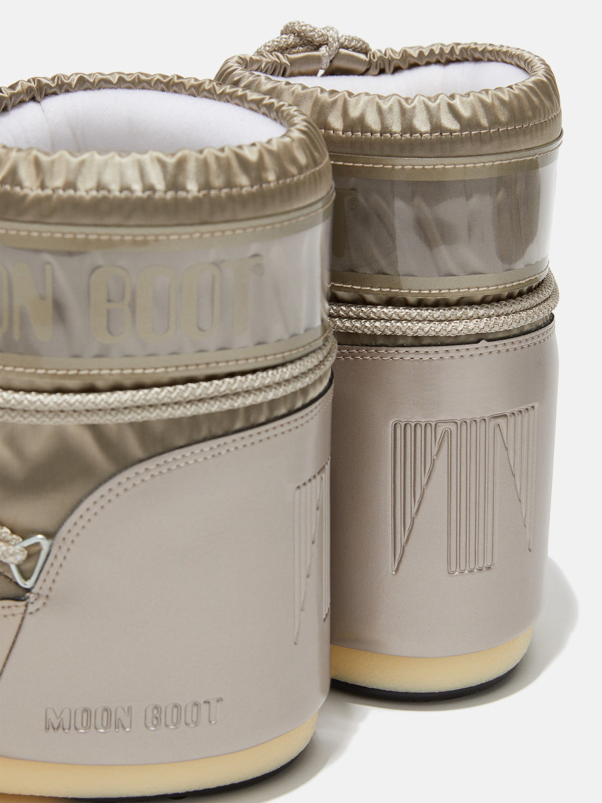 Doposci basso in raso lucido Moon Boot Icon Low Glance, colore Platino, immagine 4 di 4