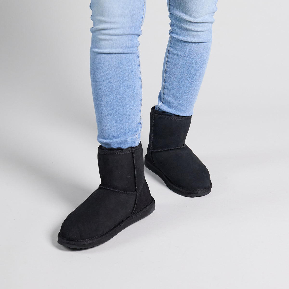 Stivaletto EMU Australia Stinger Mini con fodera in pelle di pecora, colore Nero, immagine 2 di 8