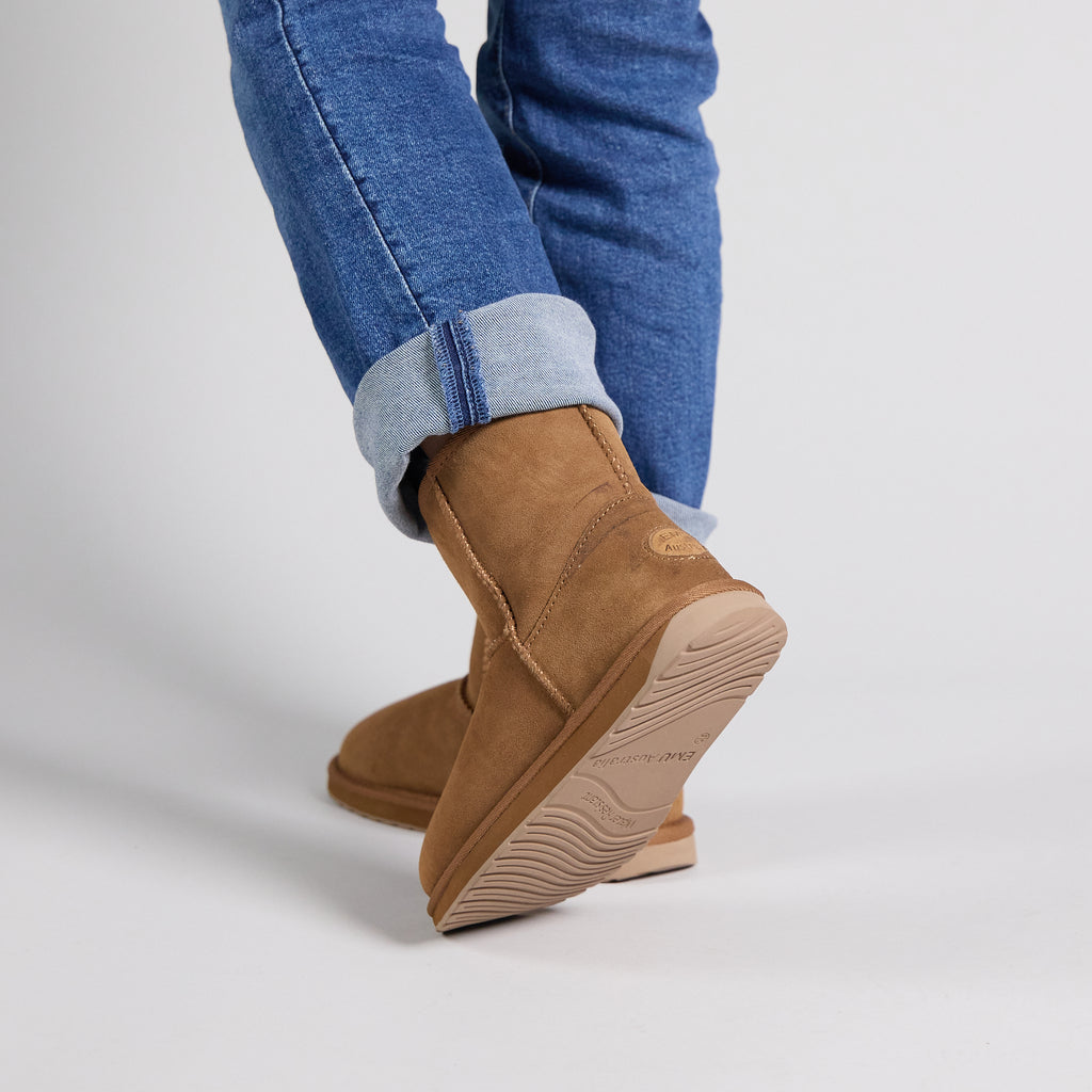 Stivaletto EMU Australia Stinger Mini con fodera in pelle di pecora, colore Castagna, immagine 3 di 8