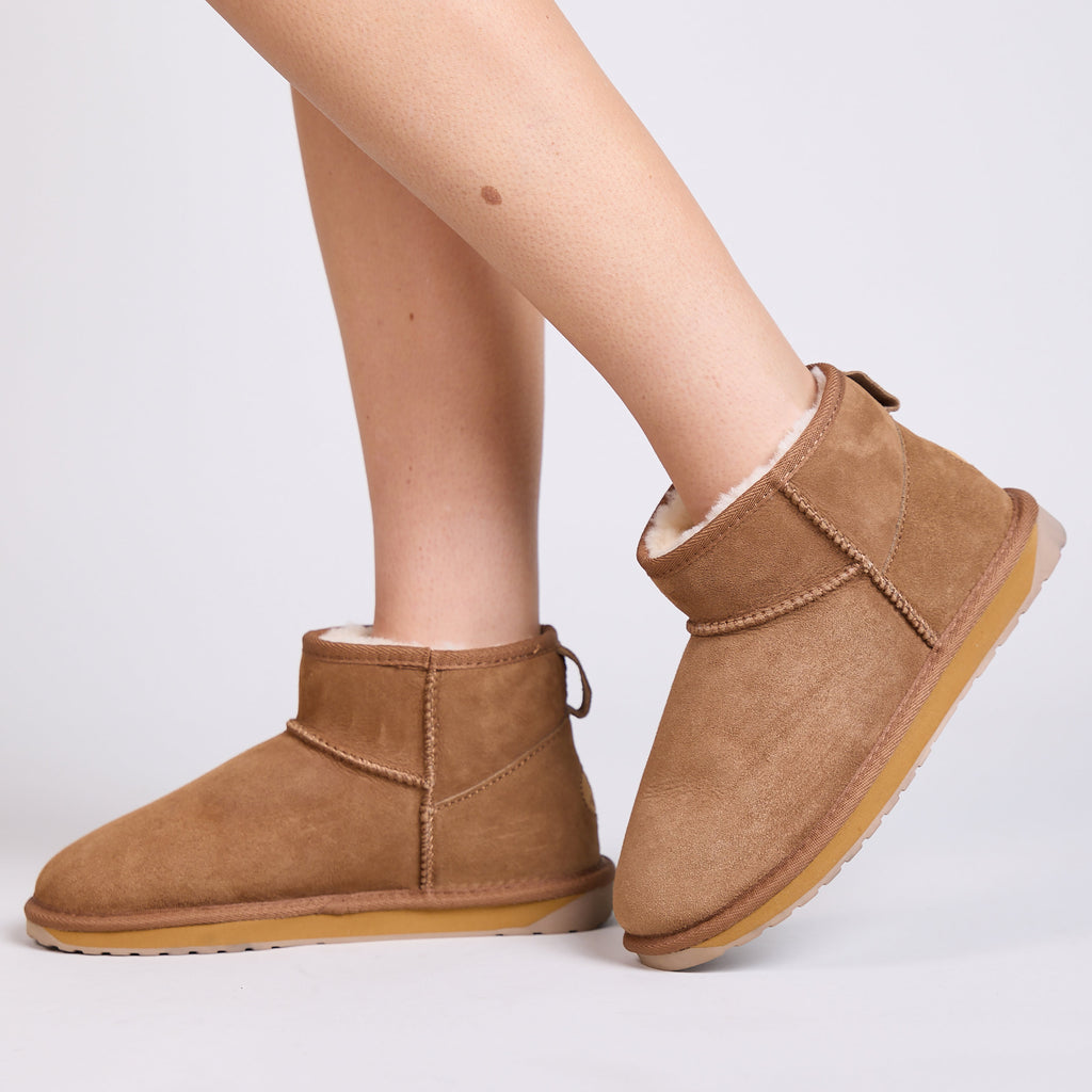 Stivaletto EMU Australia Stinger Micro in montone australiano, colore Castagna, immagine 3 di 8