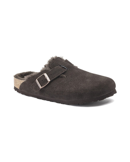 Zoccolo foderato Birkenstock Boston Shearling in pelle scamosciata, colore Mocca, vista principale