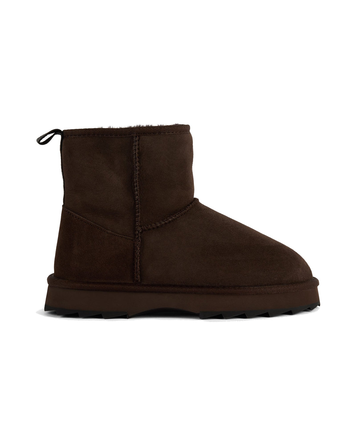 Stivaletto EMU Australia Sharky Mini in montone con suola Sharky, colore Cioccolato, vista principale