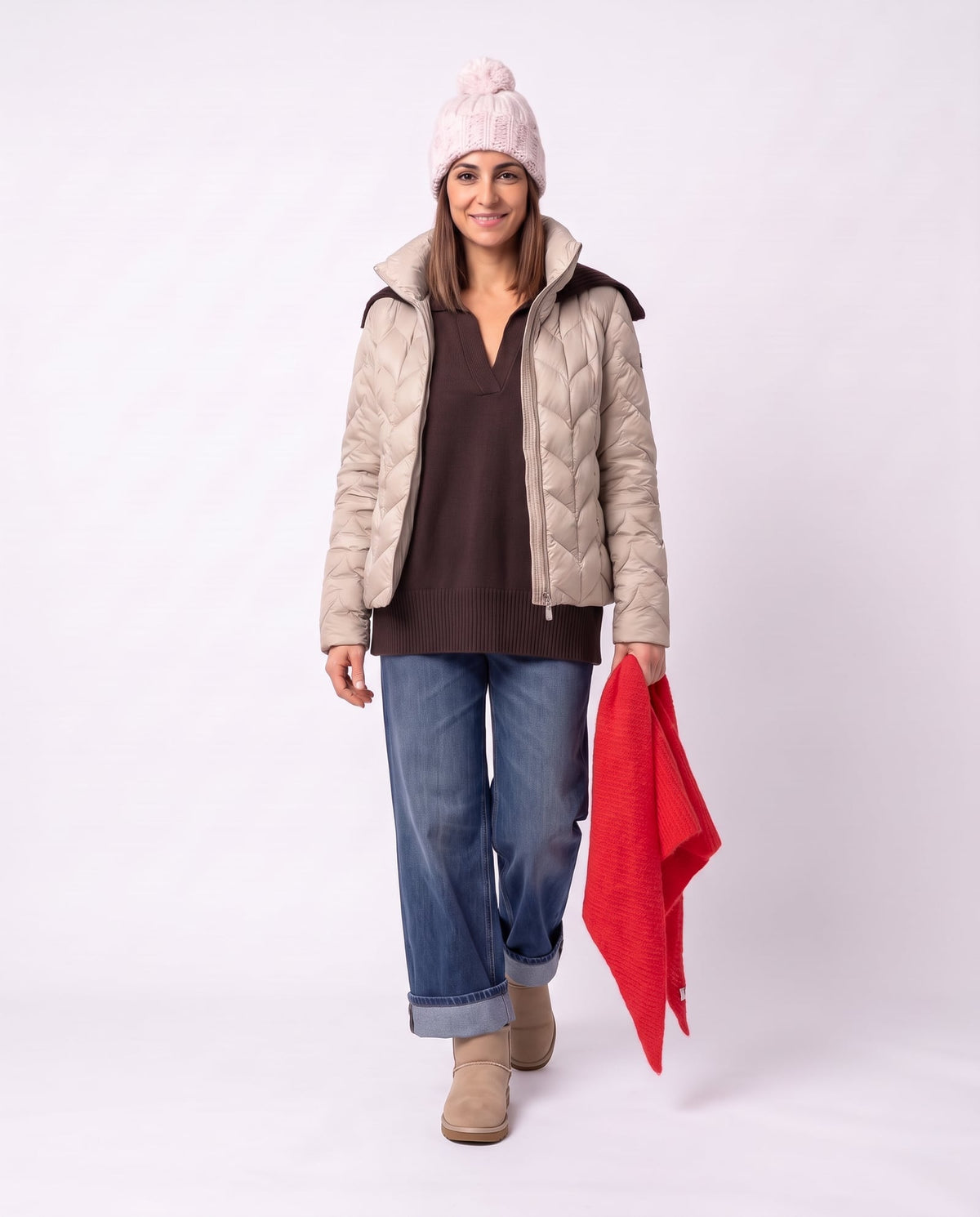 Outfit «Comfort d'inverno e idea regalo» indossato da una donna, seconda immagine in movimento