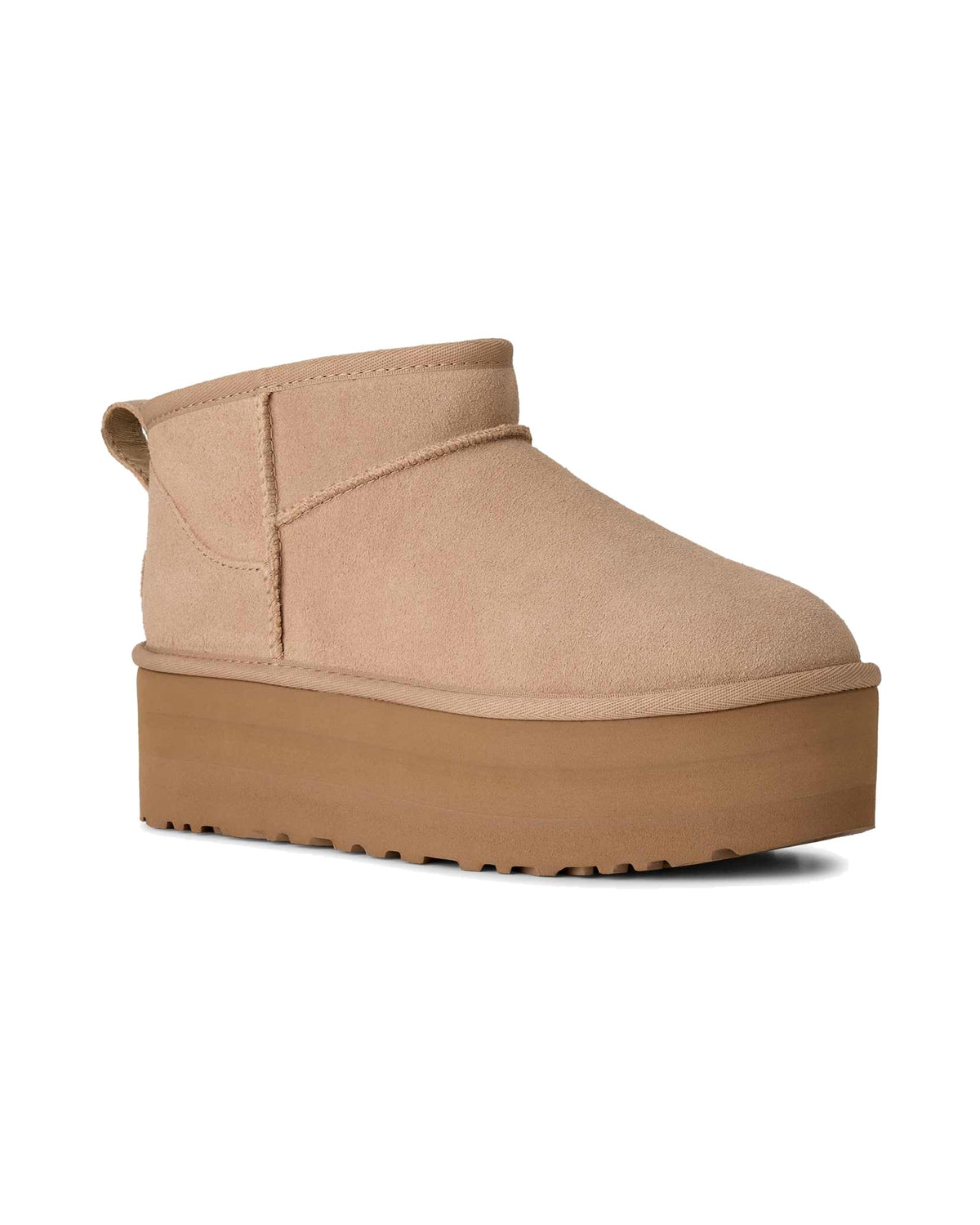 Stivaletto UGG Classic Ultra Mini Platform in pelle scamosciata con plateau, colore Sand, vista principale